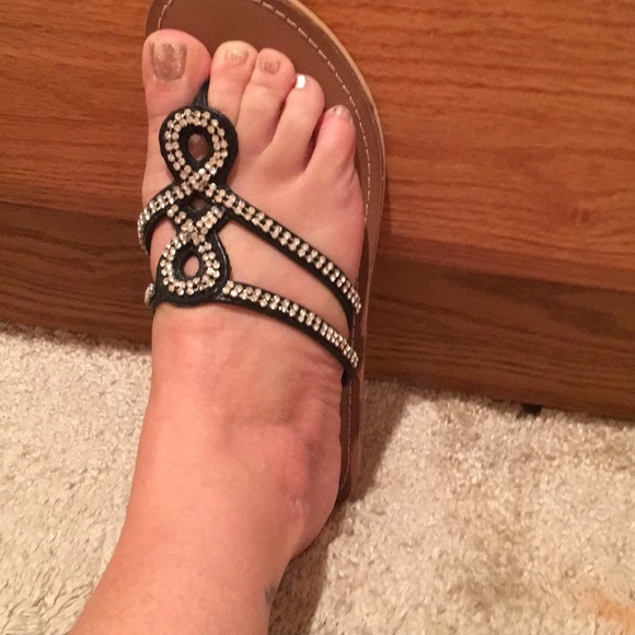 NIB GRAZIE PRINCESS SANDAL THONG BLING FLATS 6 - Picture 8 of 8